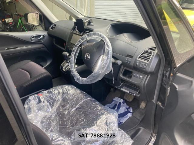 Nissan SERENA 2012-05 8458381-12