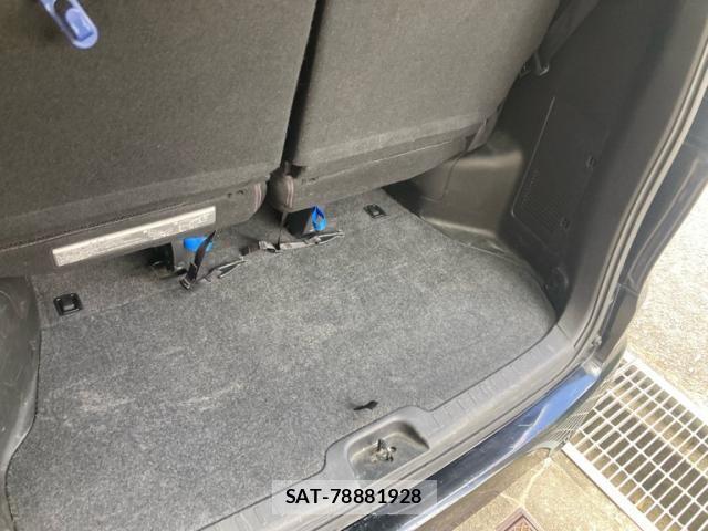 Nissan SERENA 2012-05 8458381-13