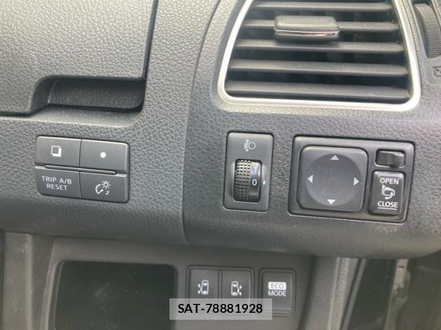 Nissan SERENA 2012-05 8458381-16
