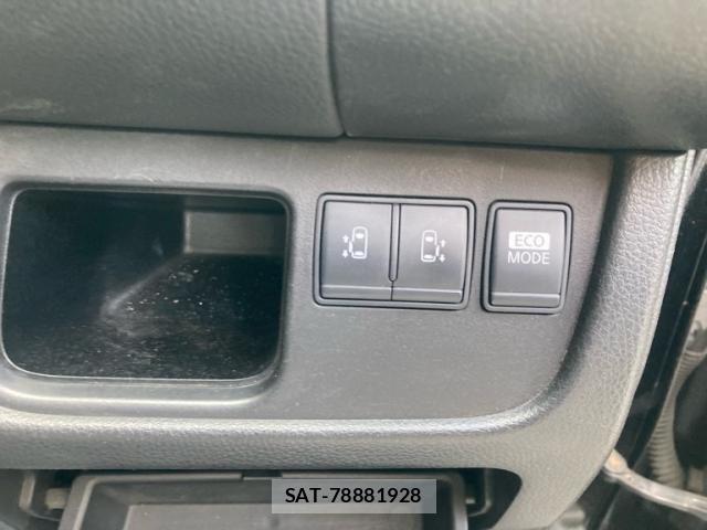 Nissan SERENA 2012-05 8458381-17