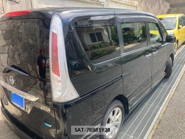 Nissan SERENA 2012-05 8458381-3
