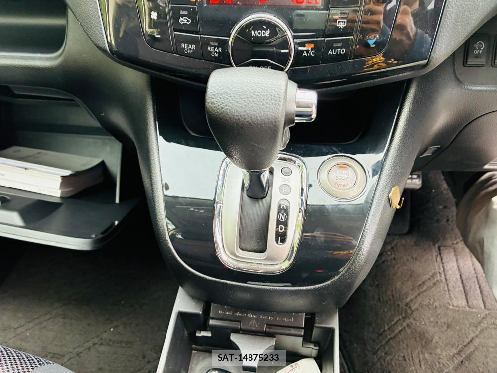 Nissan SERENA 2013-07 8298916-18