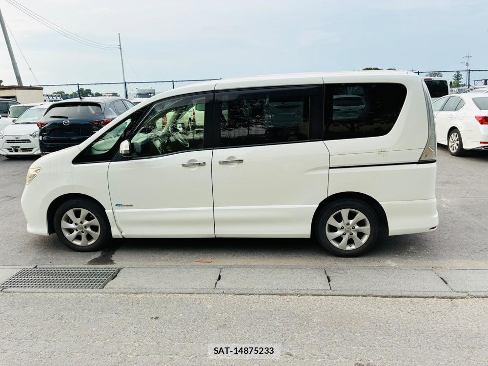 Nissan SERENA 2013-07 8298916-1