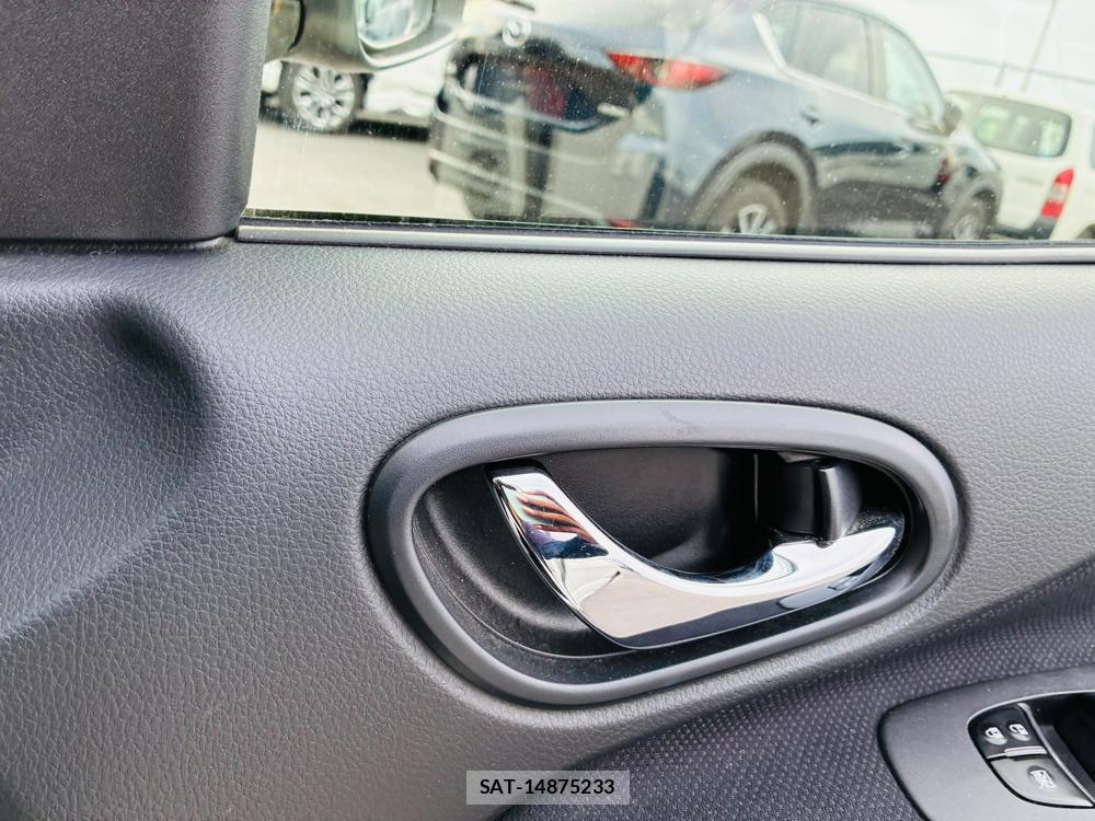 Nissan SERENA 2013-07 8298916-19