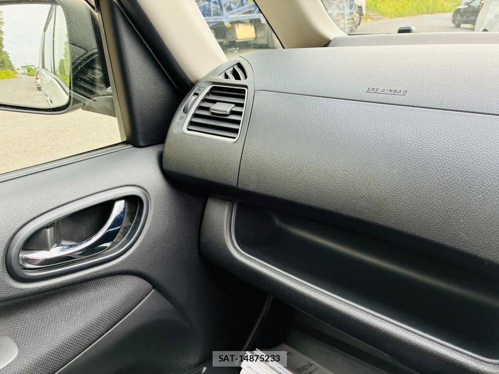 Nissan SERENA 2013-07 8298916-21