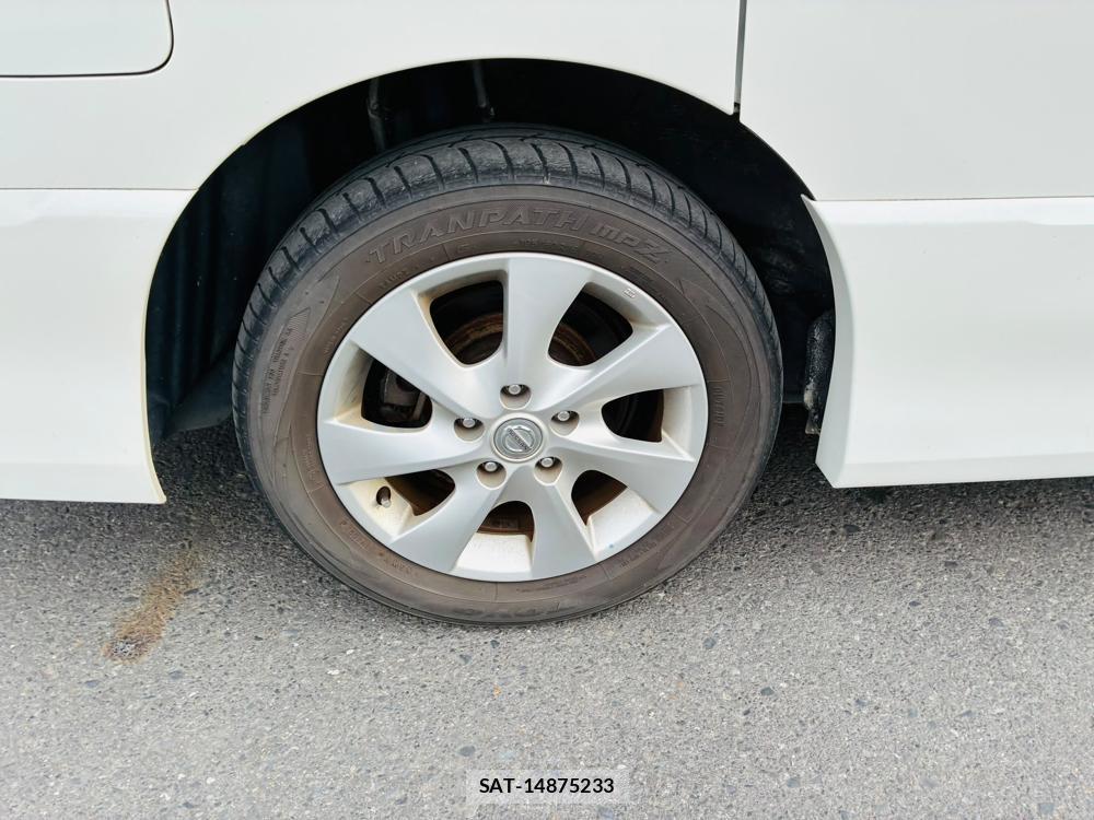 Nissan SERENA 2013-07 8298916-27