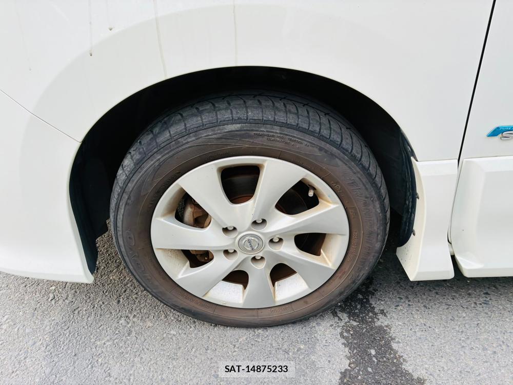 Nissan SERENA 2013-07 8298916-29