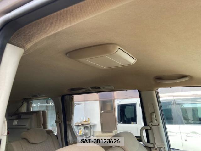 Nissan SERENA 2005-08 8486064-10
