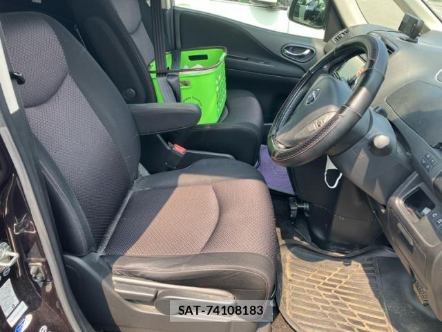 Nissan SERENA 2011-12 8527261-11