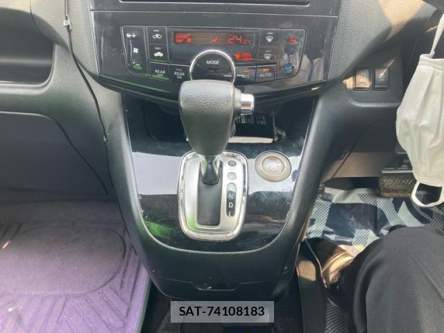 Nissan SERENA 2011-12 8527261-22