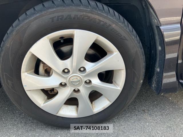 Nissan SERENA 2011-12 8527261-7