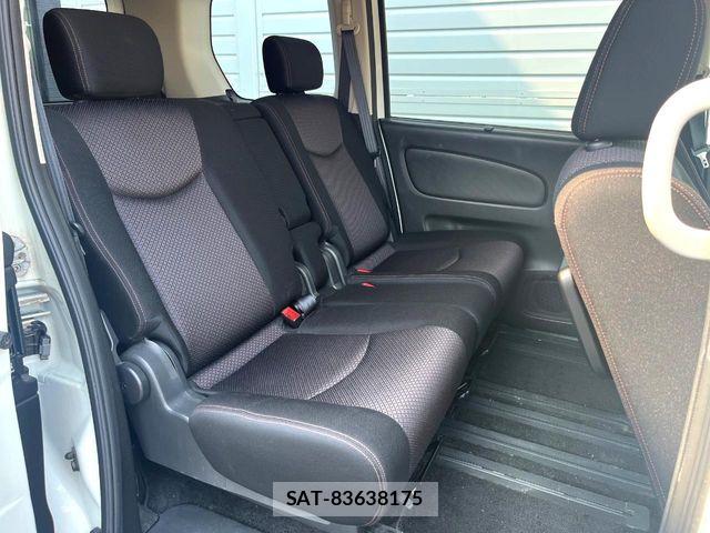 Nissan SERENA 2011-08 8527255-9