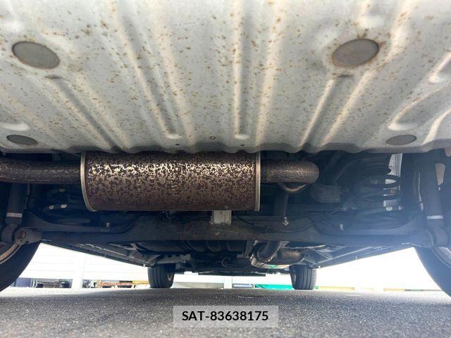 Nissan SERENA 2011-08 8527255-18
