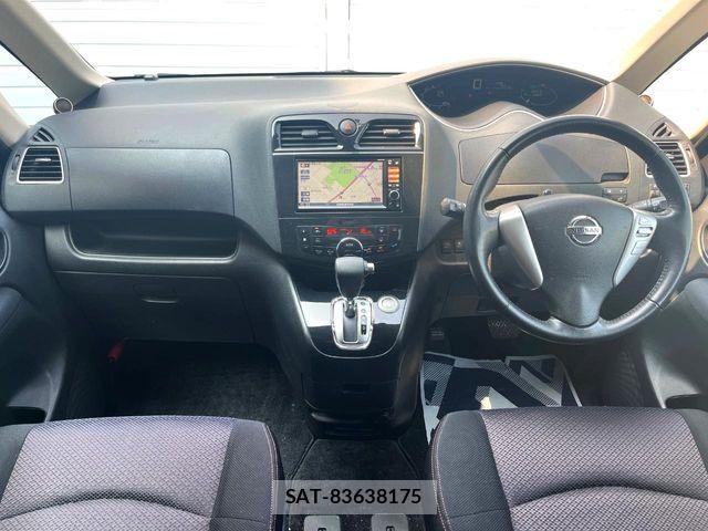 Nissan SERENA 2011-08 8527255-1