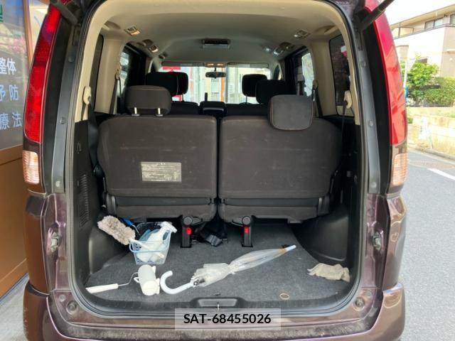 Nissan SERENA 2009-07 8527258-11