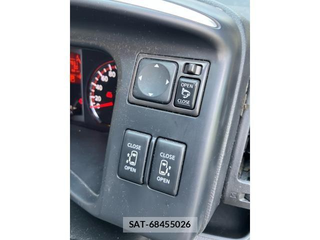 Nissan SERENA 2009-07 8527258-15