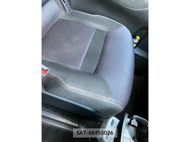 Nissan SERENA 2009-07 8527258-21