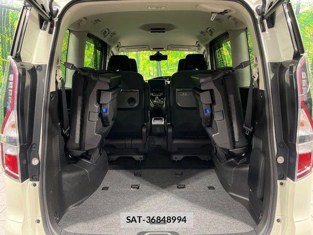 Nissan SERENA 2021-10 8527227-11