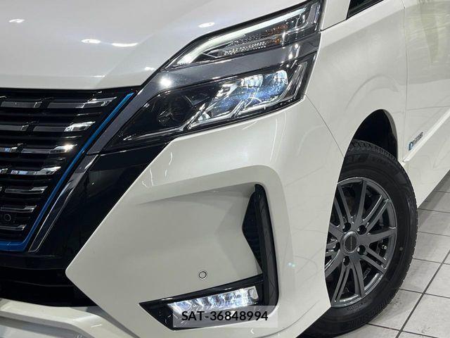 Nissan SERENA 2021-10 8527227-13