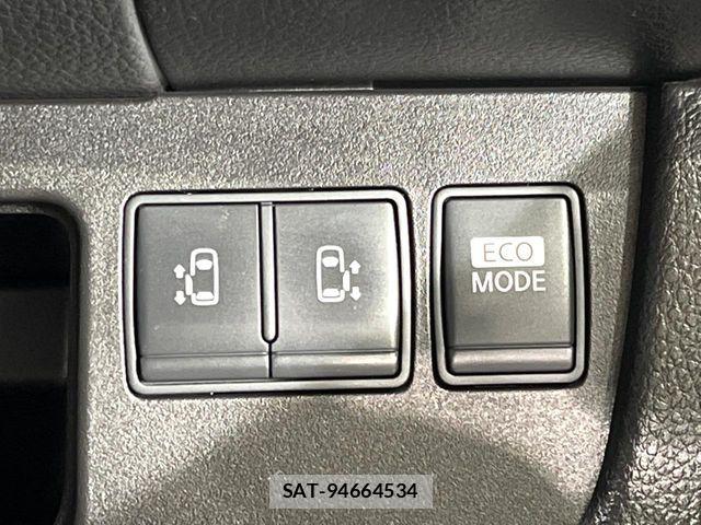 Nissan SERENA 2011-10 8527240-5