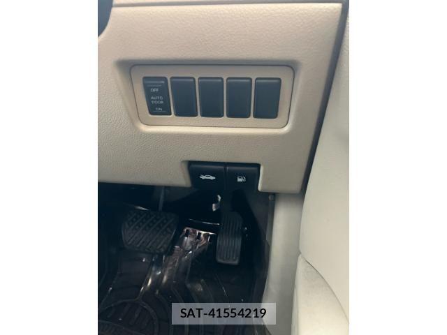 Nissan SERENA 2007-11 8527254-22