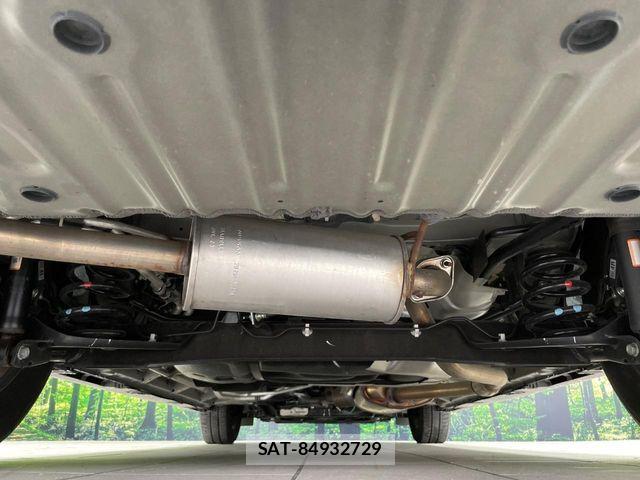 Nissan SERENA 2023-08 8527217-18