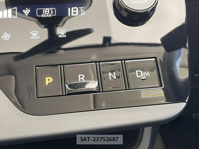 Nissan SERENA 2023-10 8527218-13