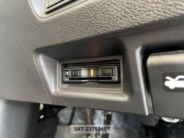 Nissan SERENA 2023-10 8527218-15