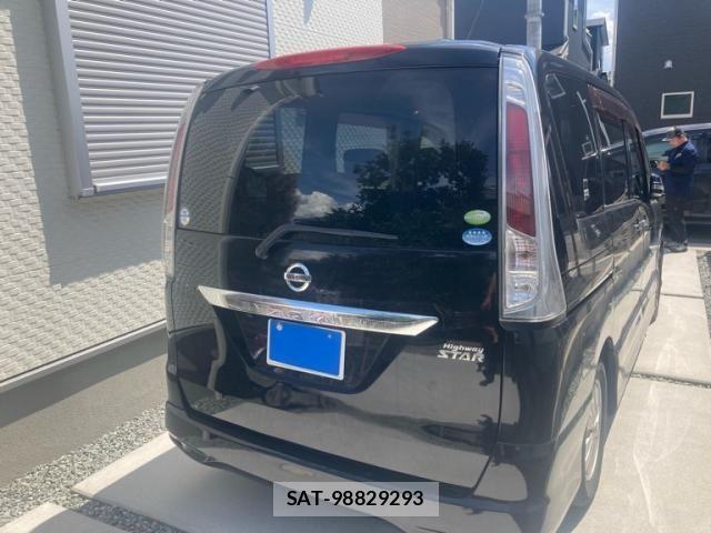 Nissan SERENA 2011-03 8527257-9