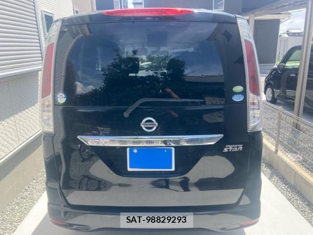 Nissan SERENA 2011-03 8527257-10
