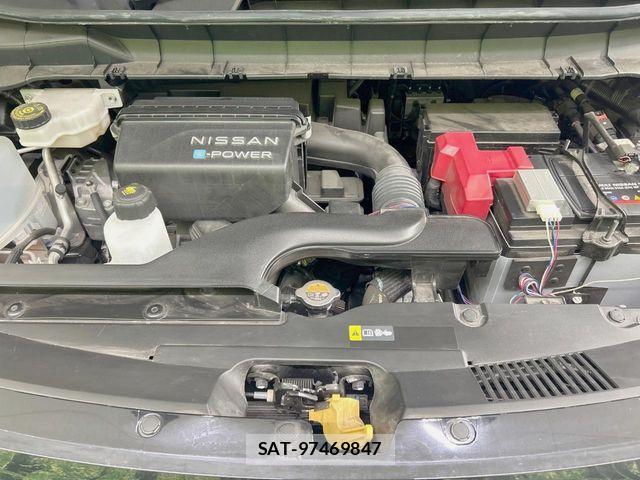Nissan SERENA 2023-09 8563481-17