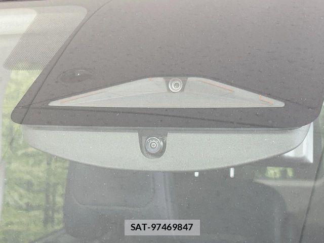 Nissan SERENA 2023-09 8563481-6