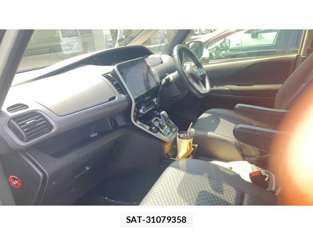 Nissan SERENA 2019-09 8563497-12