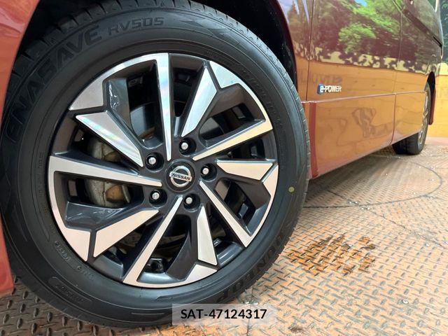 Nissan SERENA 2020-03 8563487-14
