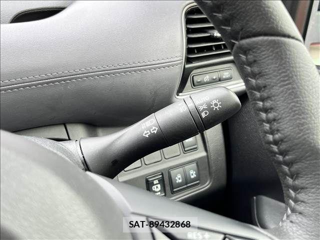 Nissan SERENA 2021-09 8563489-15