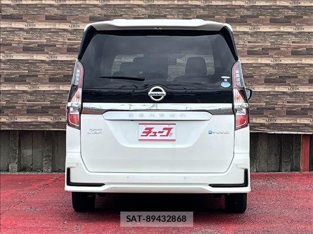 Nissan SERENA 2021-09 8563489-5