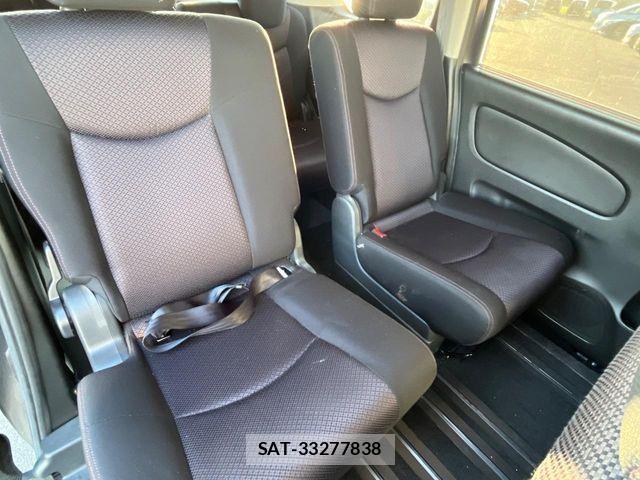 Nissan SERENA 2011-03 8563498-10