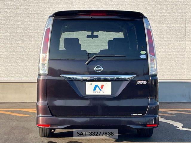 Nissan SERENA 2011-03 8563498-14