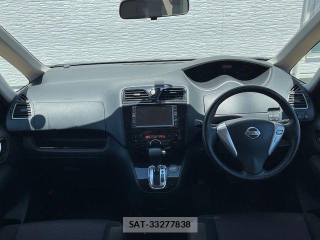Nissan SERENA 2011-03 8563498-1