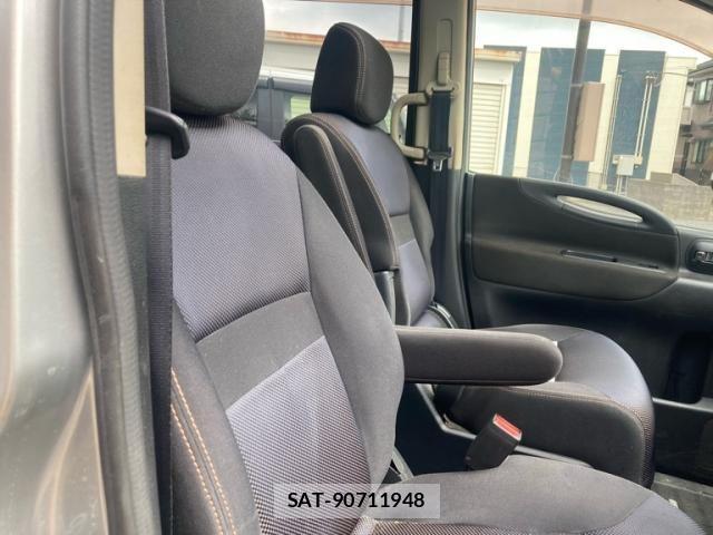 Nissan SERENA 2007-12 8563501-9