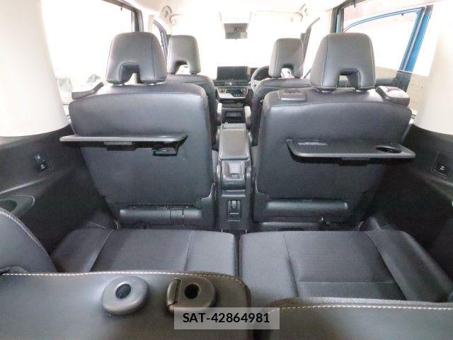 Nissan SERENA 2023-05 8563485-12