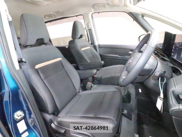 Nissan SERENA 2023-05 8563485-4