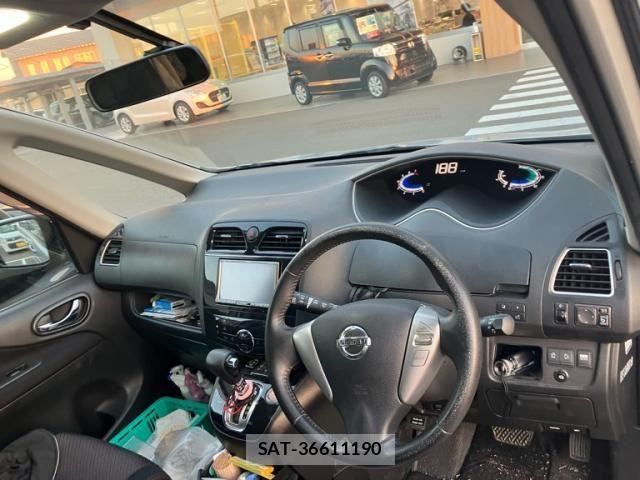 Nissan SERENA 2011-08 8563503-10