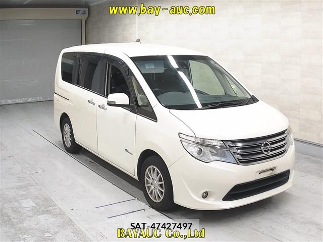 Nissan SERENA 2014-11 8589876-0