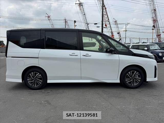 Nissan SERENA 2025-07 8628766-11