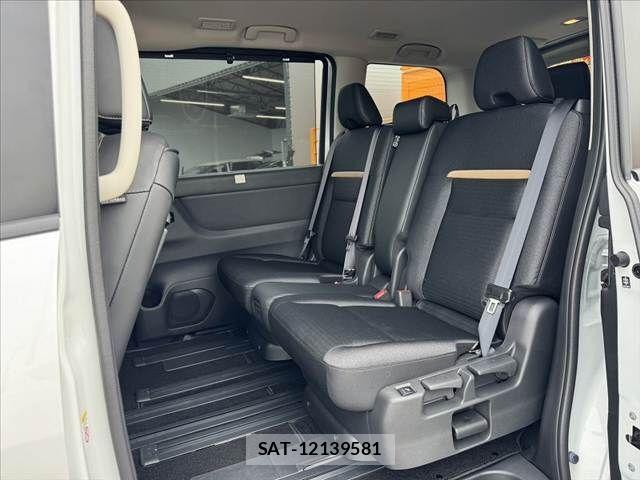 Nissan SERENA 2025-07 8628766-17