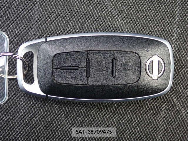 Nissan SERENA 2023-07 8628783-17