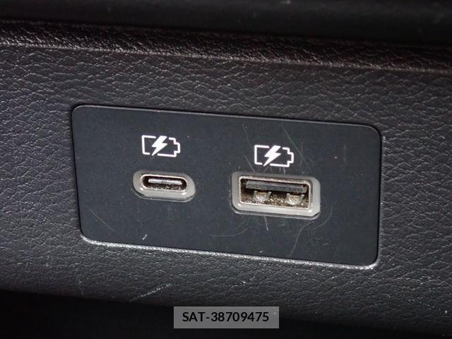 Nissan SERENA 2023-07 8628783-21