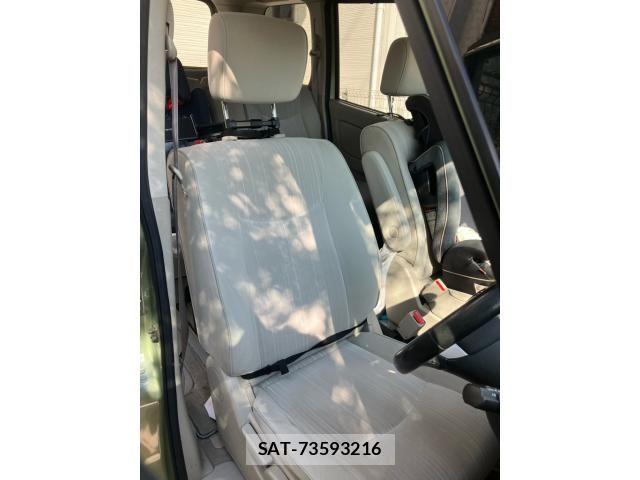 Nissan SERENA 2011-05 8628799-10