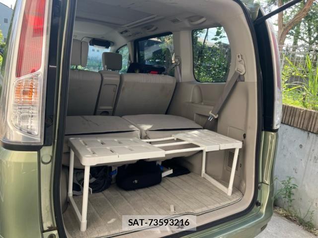 Nissan SERENA 2011-05 8628799-23